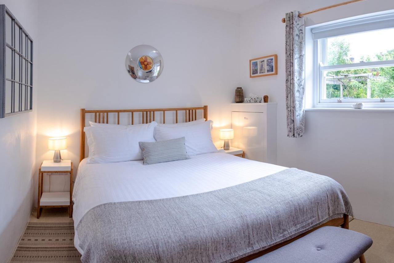 Meadow Cottage Bed & Breakfast Хокхерст Экстерьер фото